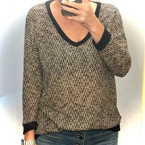 Black & Cream Sweater ▫️